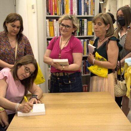 Juan Ramón Amores, librería Popular