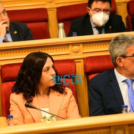 Noelia de la Cruz, portavoz del PSOE; y José Pablo Sabrido, vicealcalde. Foto: Rebeca Arango.