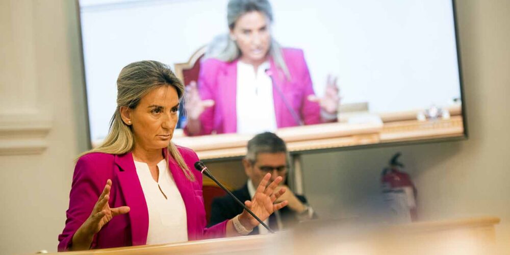 Milagros Tolón, alcaldesa de Toledo, durante el Debate sobre el Estado del Municipio