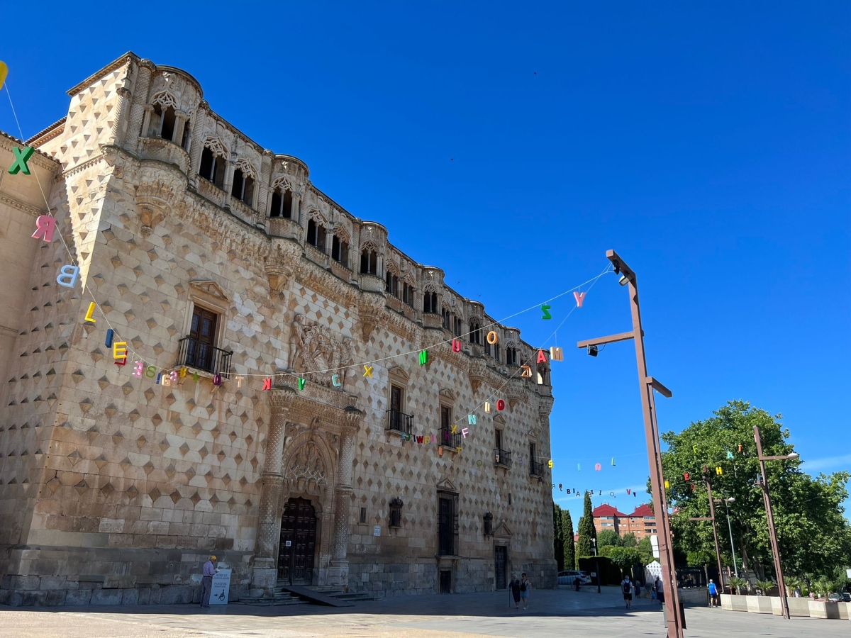 Palacio del infantado Maratón de Cuentos Guadalajara