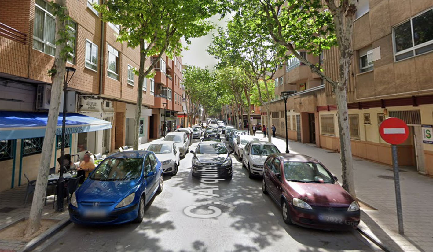 Calle Arquitecto Fernández, en Albacete, donde tuvo lugar el atropello.