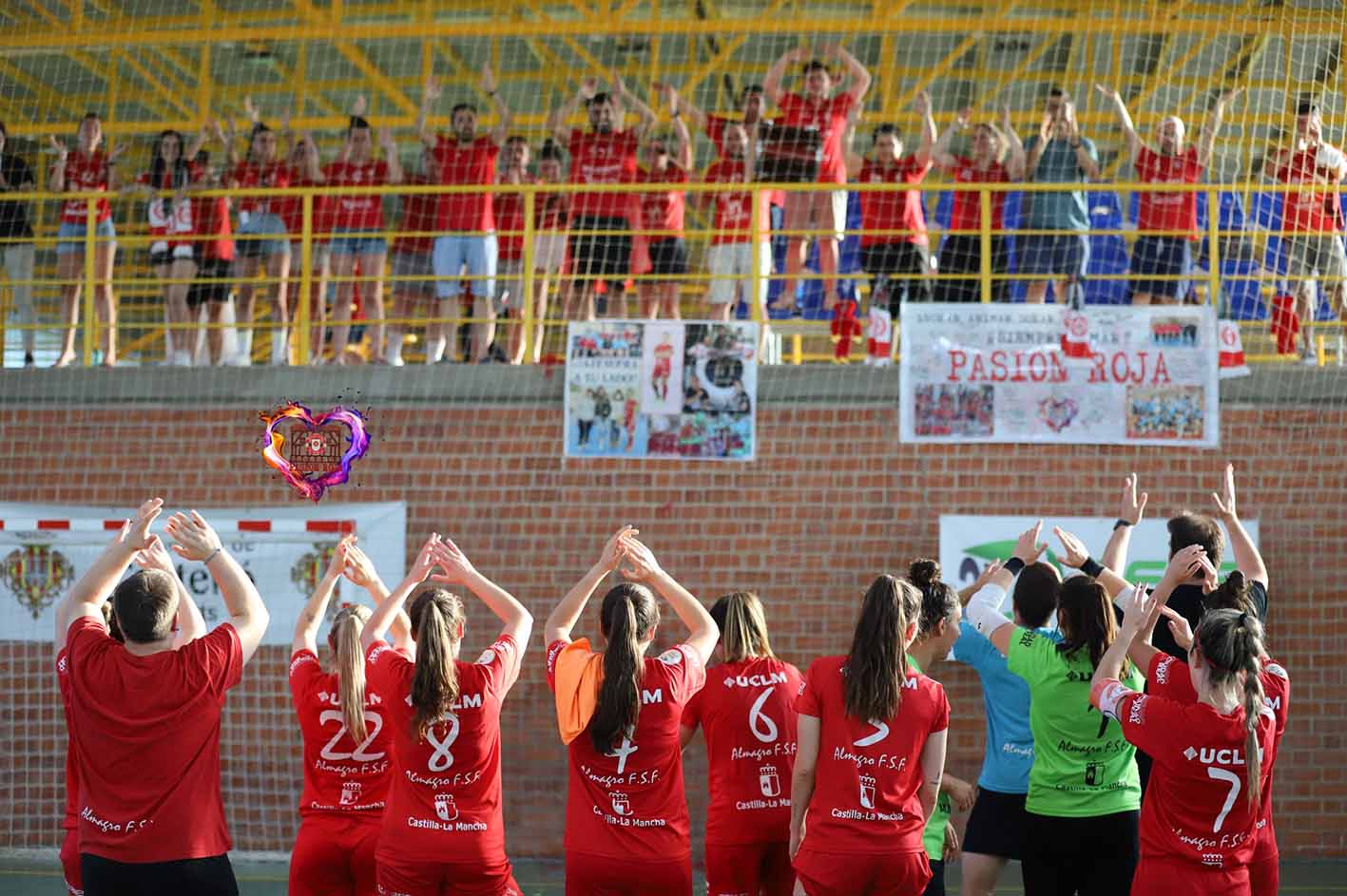 El Almagro FSF, a un paso del sueño de Primera División. Foto: @pasionrojaalma.