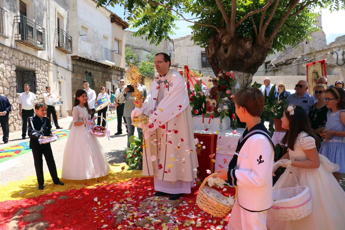 Almonacid de Zorita celebración del Corpus Christi