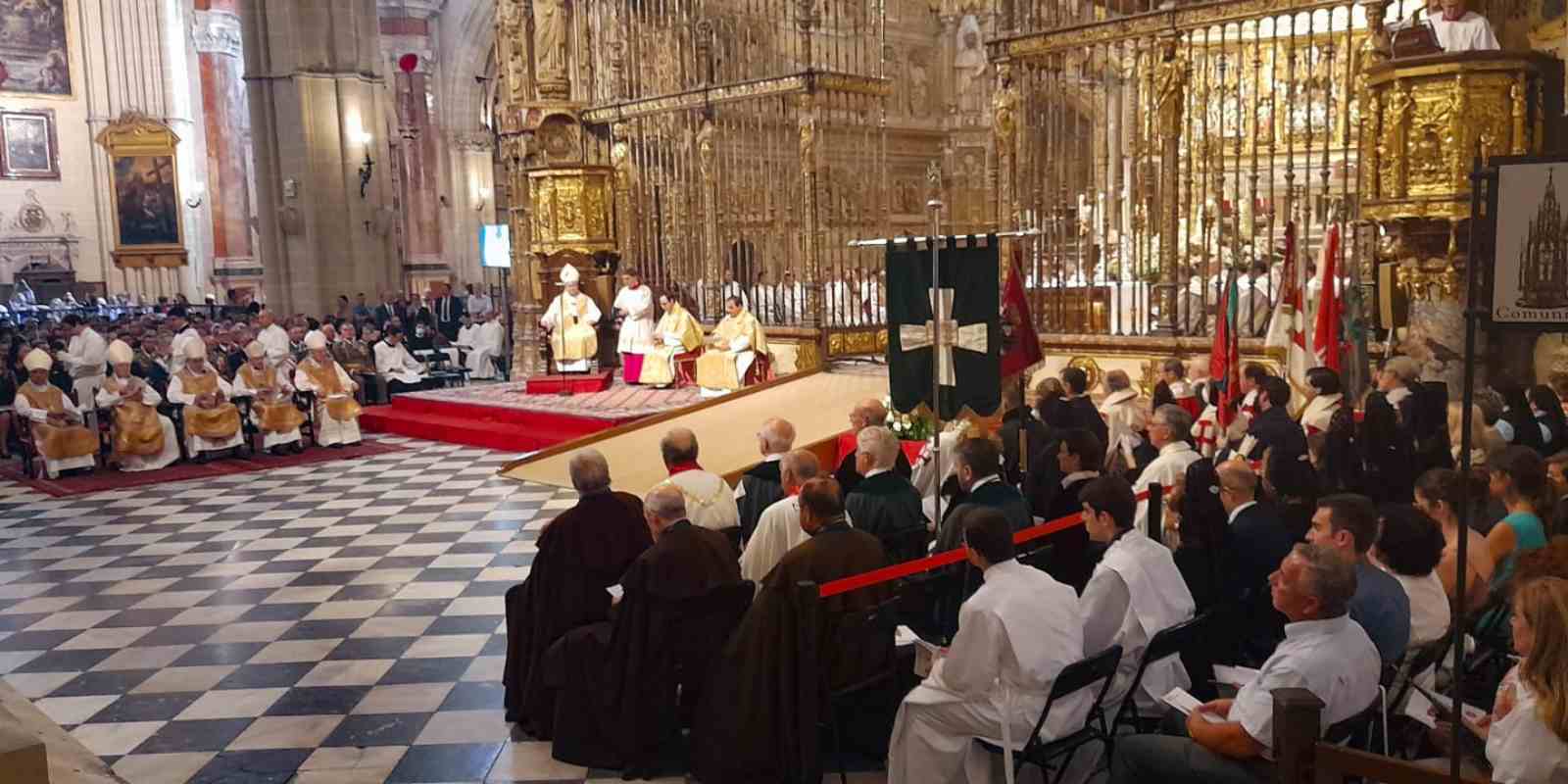 Santa Misa en Rito Hispano-Mozárabe con motivo del Corpus, en la Catedral de Toledo.