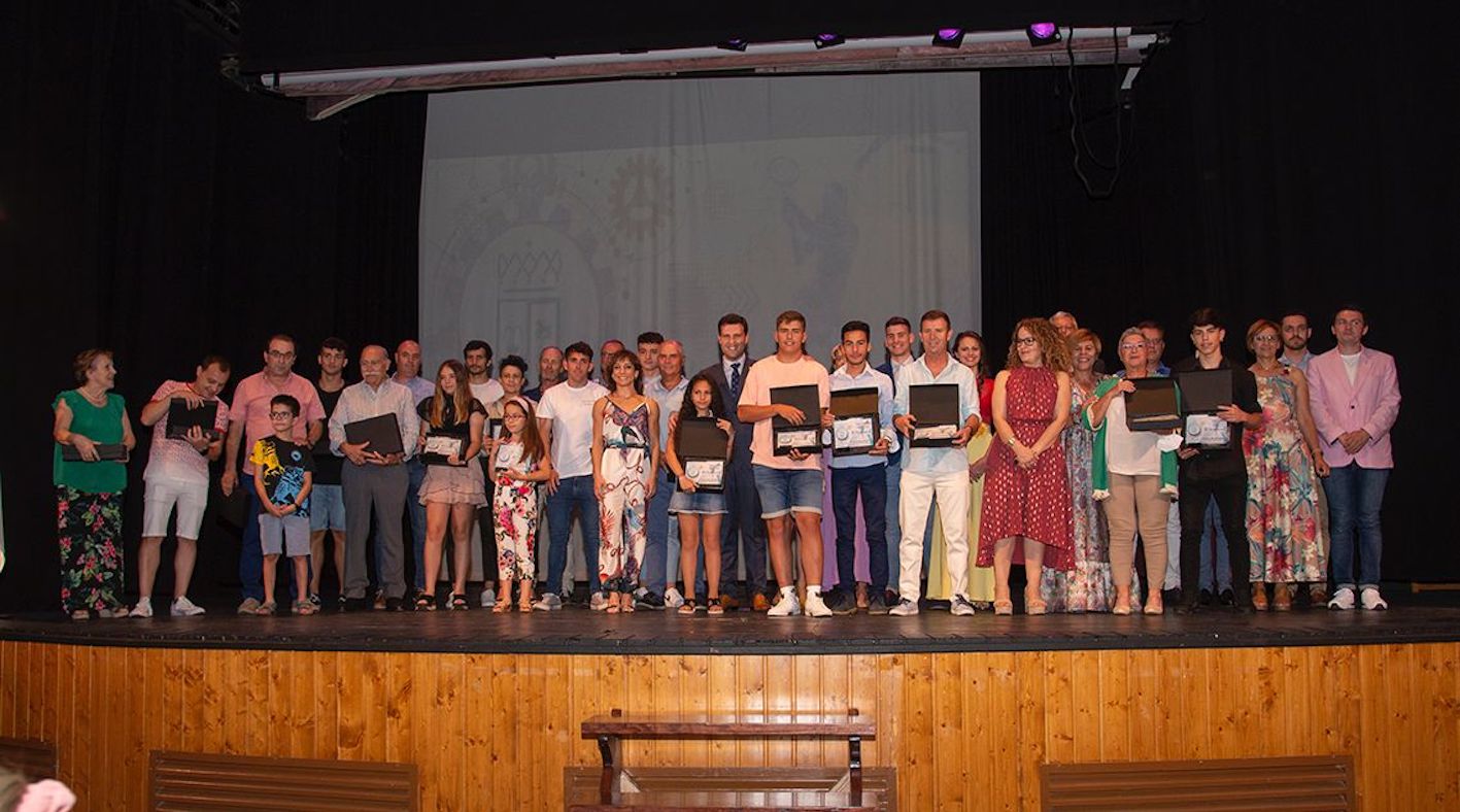 Foto de familia de la Gala del Deporte en Fuensalida (Toledo).