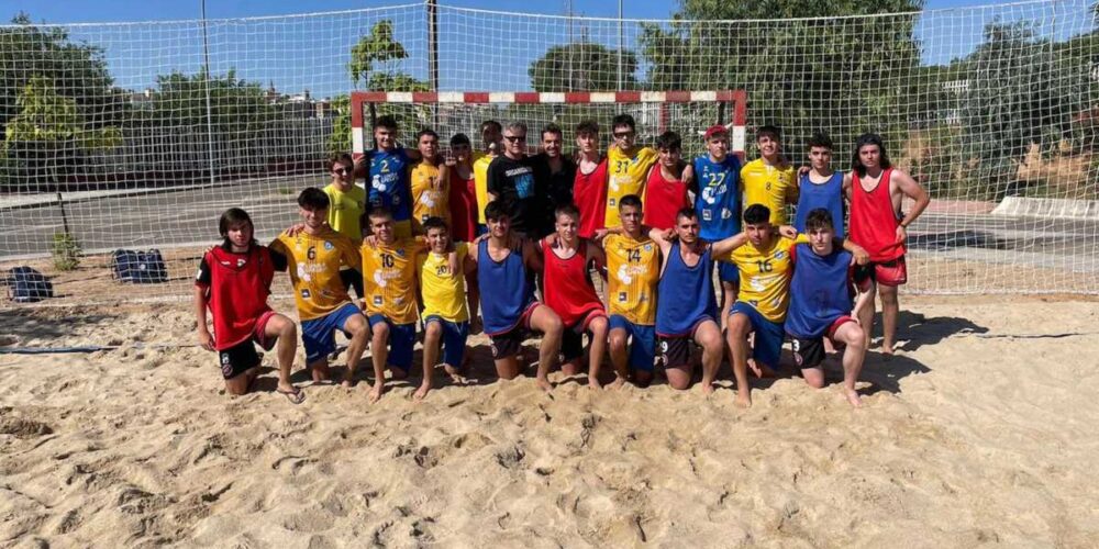 Participantes en una edición anterior de la Toledo Handball Cup.