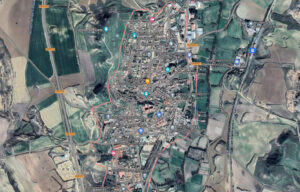 Un accidente de tráfico en Huete provocó tres heridos. Imagen: Google Maps.