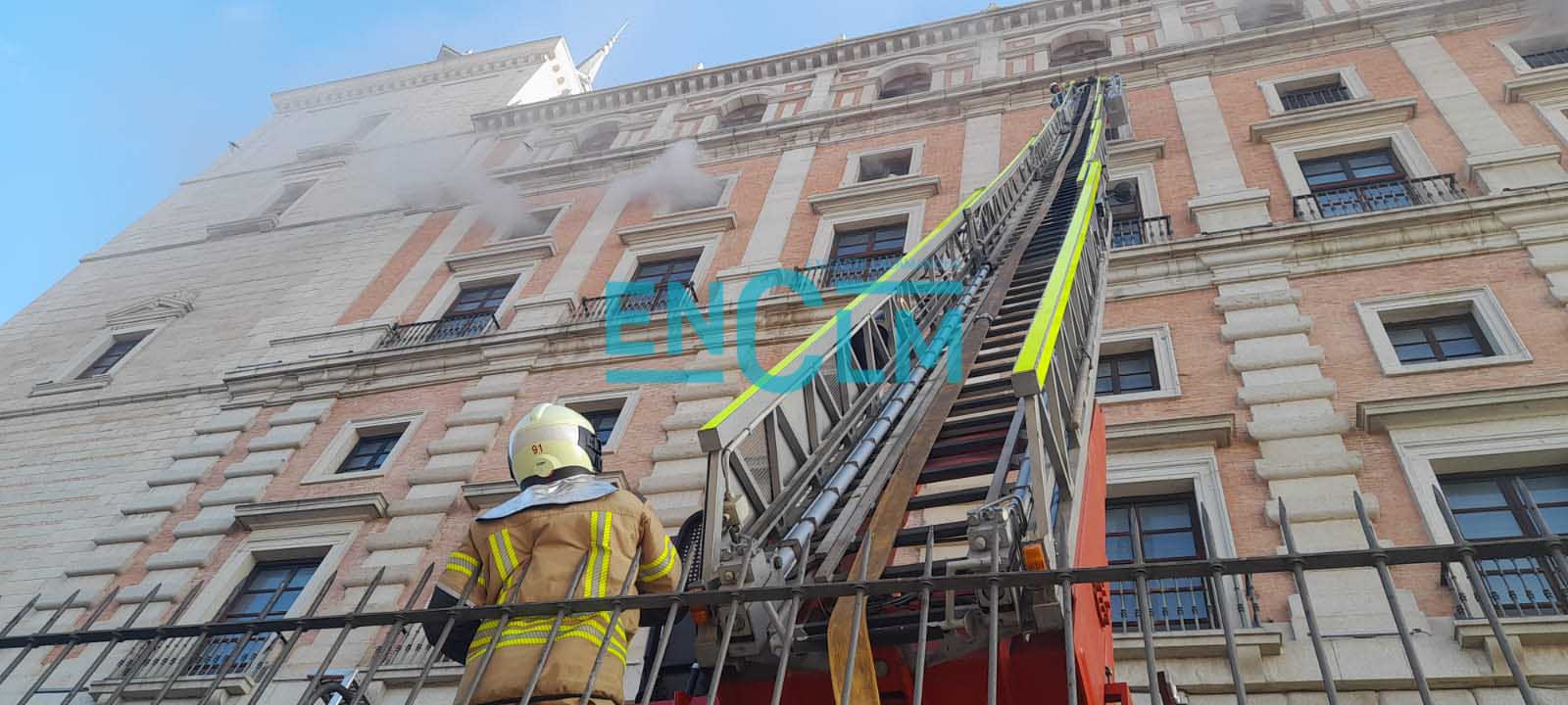 Ocho camiones de Bomberos se han desplazado rápidamente al lugar de los hechos.