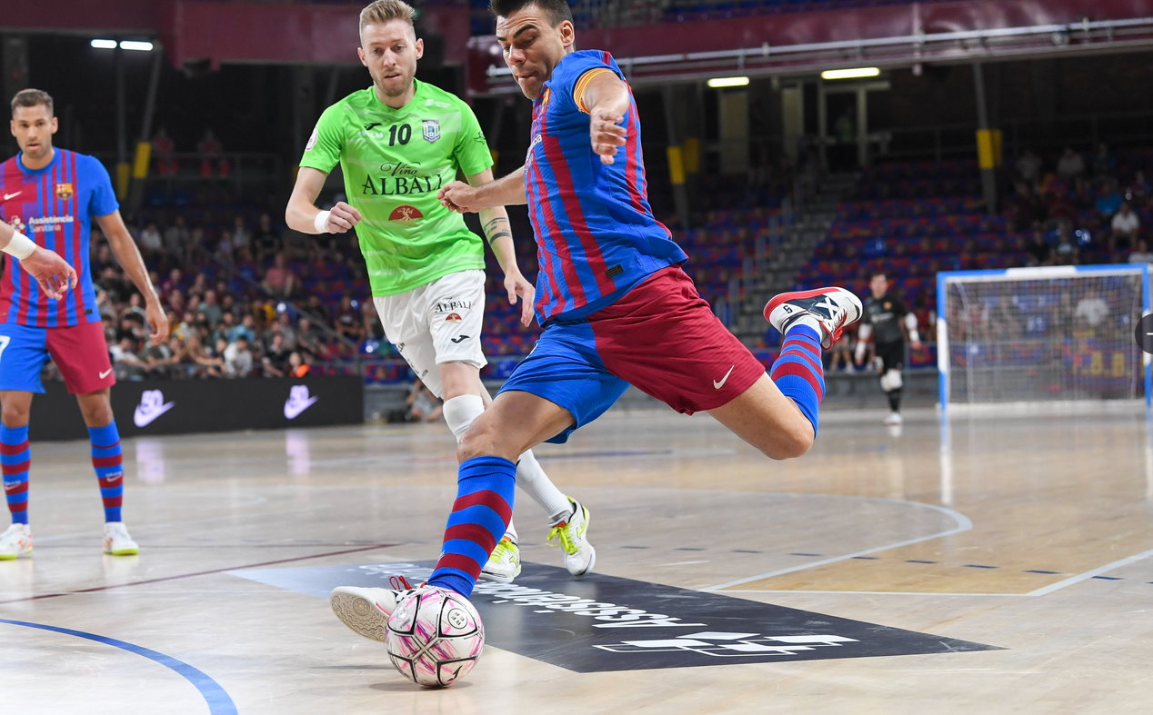 No pudo ser. El Barcelona volvió a ganar al Viña Albali Valdepeñas y se clasificó para la final de la liga. Foto: @FCBfutbolsala