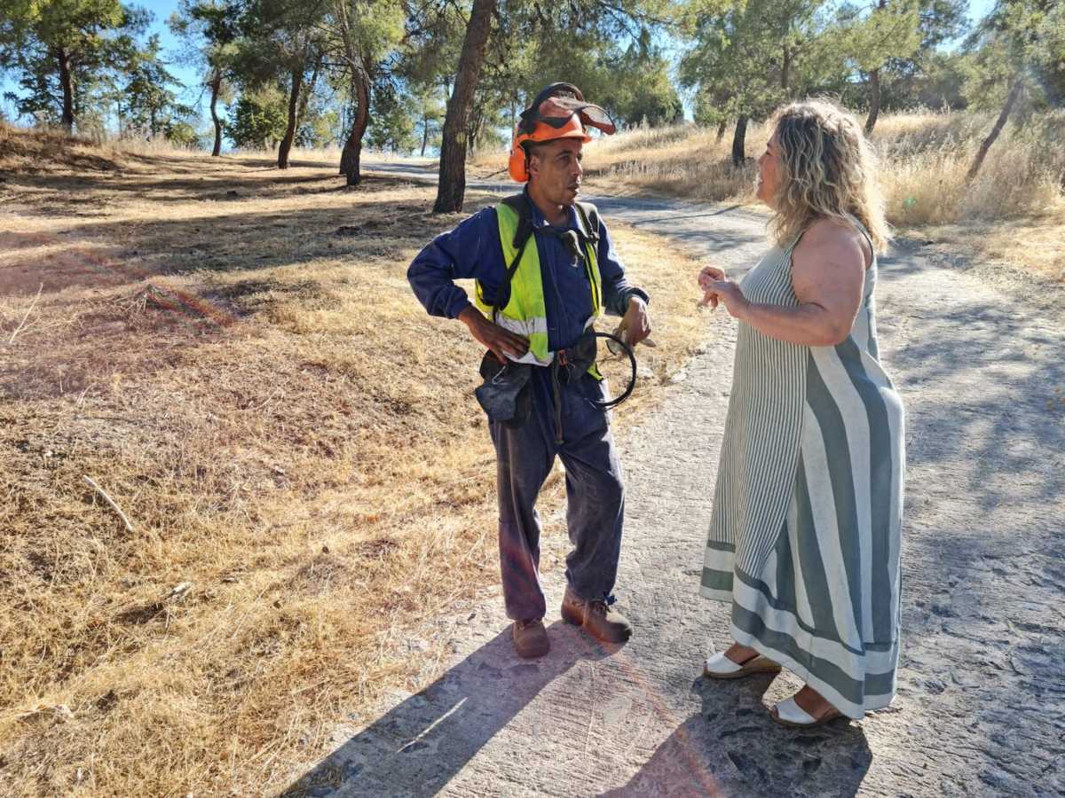 La concejala visitó la Bastida para comprobar los desbroces.