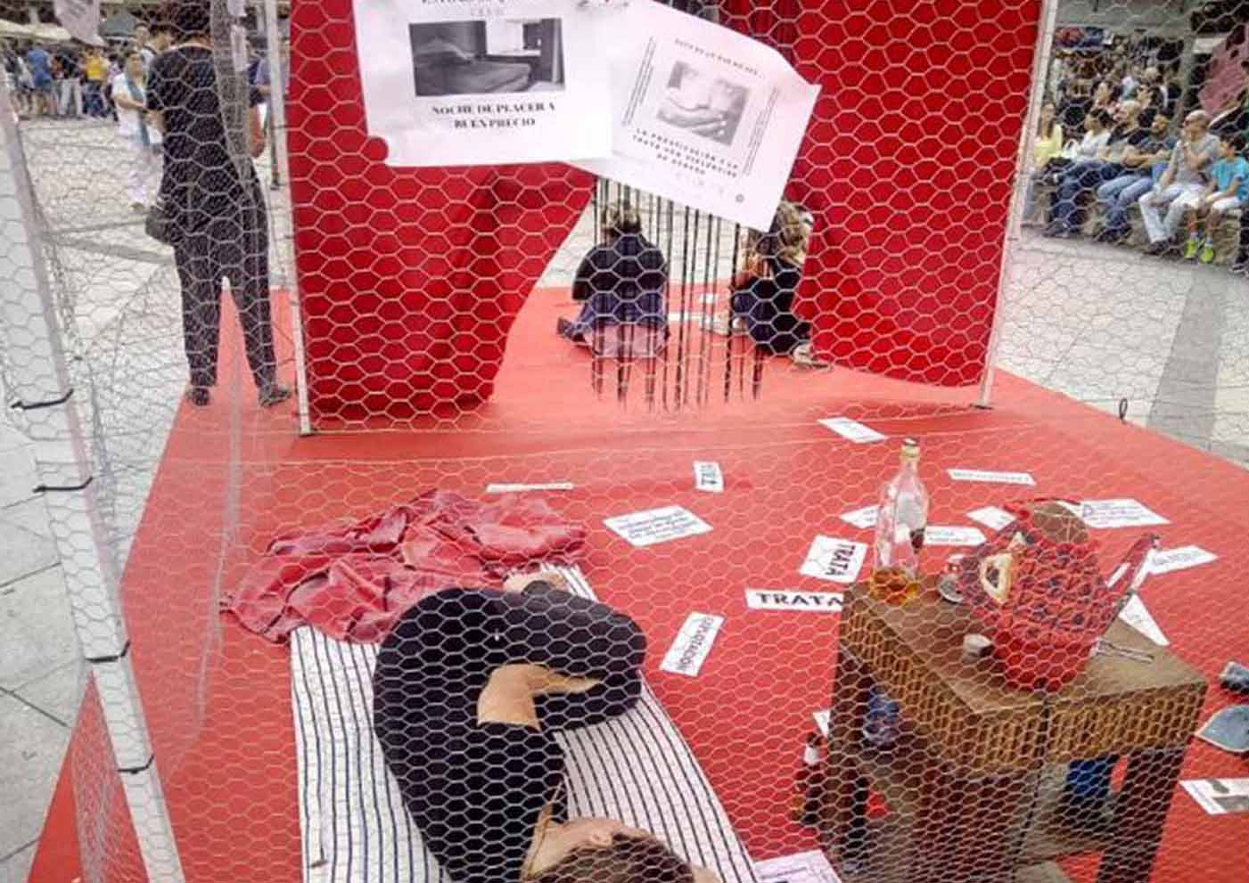 Acción de calle contra la prostitución y la trata de personas con fines de explotación sexual en Toledo. Foto: Médicos del Mundo Castilla-La Mancha.
