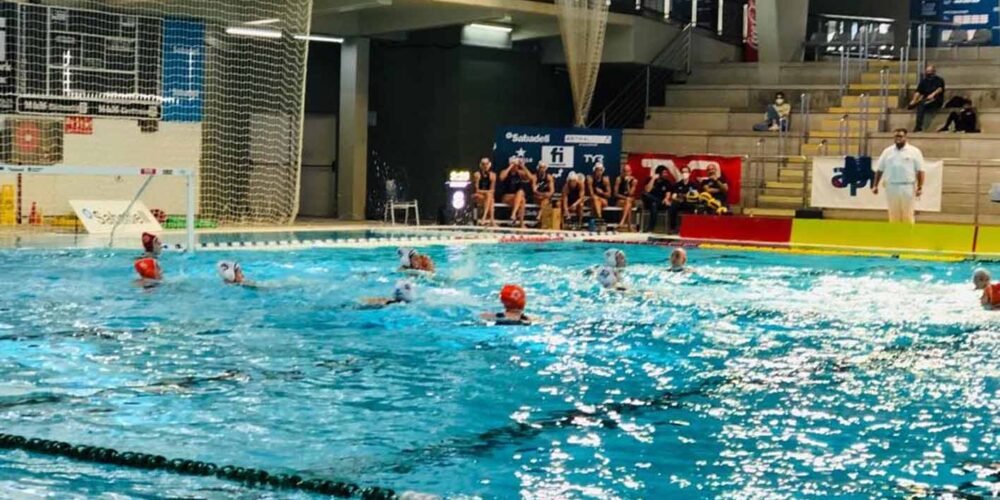 El Nacional de natación se celebra en las instalaciones del CN Sabadell.