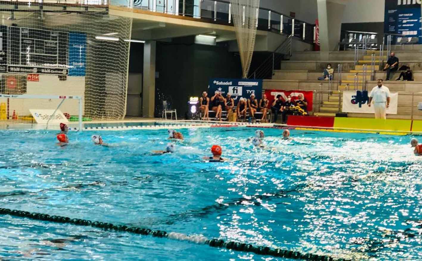 El Nacional de natación se celebra en las instalaciones del CN Sabadell.