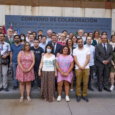 Personas con discapacidad que han aprobado oposiciones a la Junta