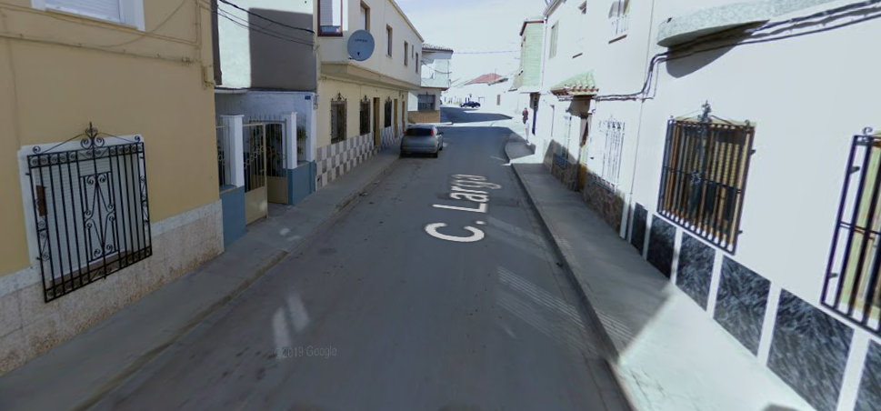 Imagen de Google Maps de la calle Larga, en Madrigueras (Albacete), donde se ha producido un atraco.