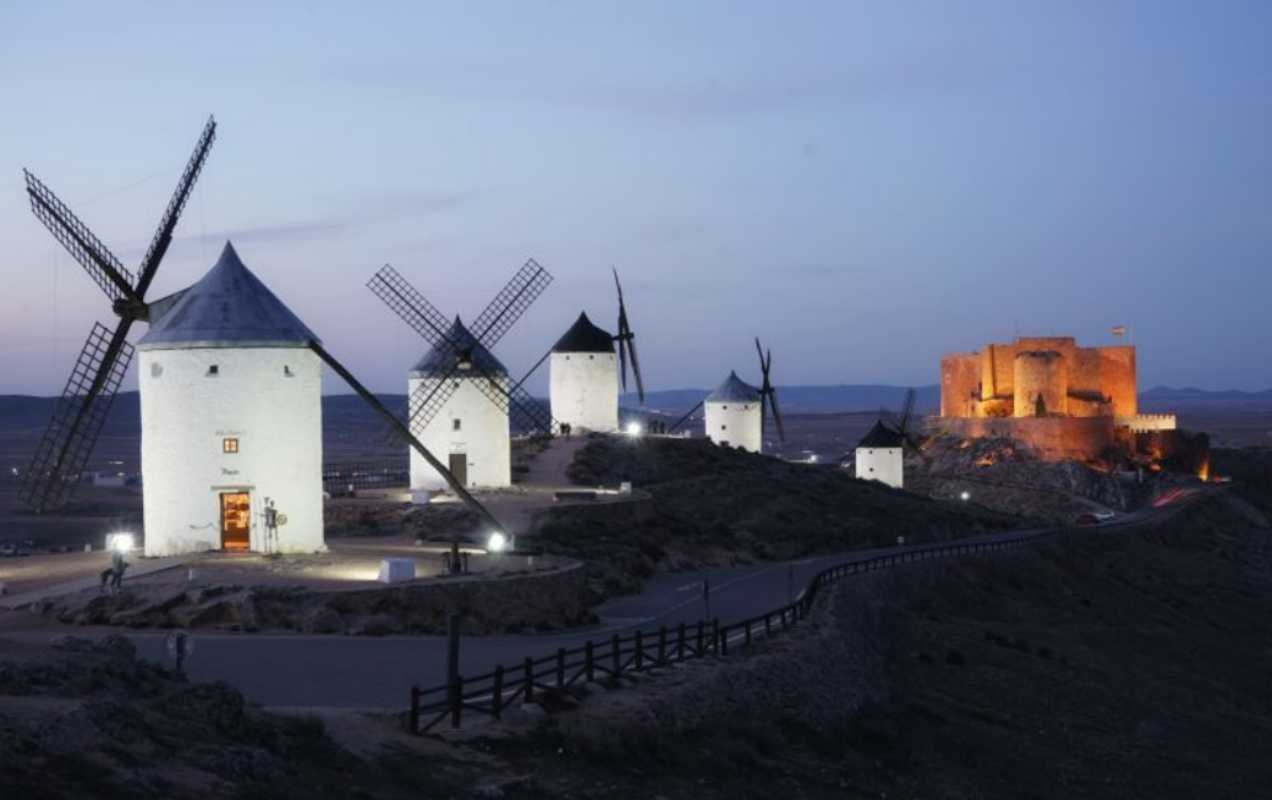 ©️Fotografía Ganadora del Concurso “Los 22 lugares del 22” de Turismo Castilla-La Mancha. Localización: Consuegra (Toledo). Autor: Ana María Fernández Moraleda.