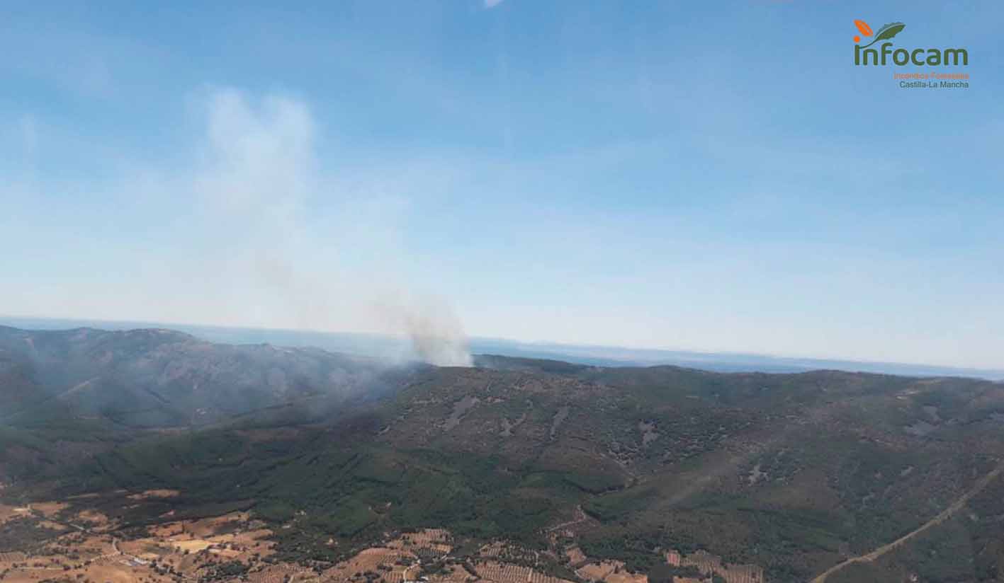 El fuego de Sevilleja podría pasar hoy sábado a nivel 0. Foto; Infocam.