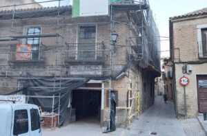 Local situado en la plaza de Valdecaleros, en el casco histórico de Toledo, adquirido po el grupo Soliss y que será un restaurante.