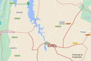 Las macrogranjas está junto a una de las vegas que forman el embalse de Buendía.