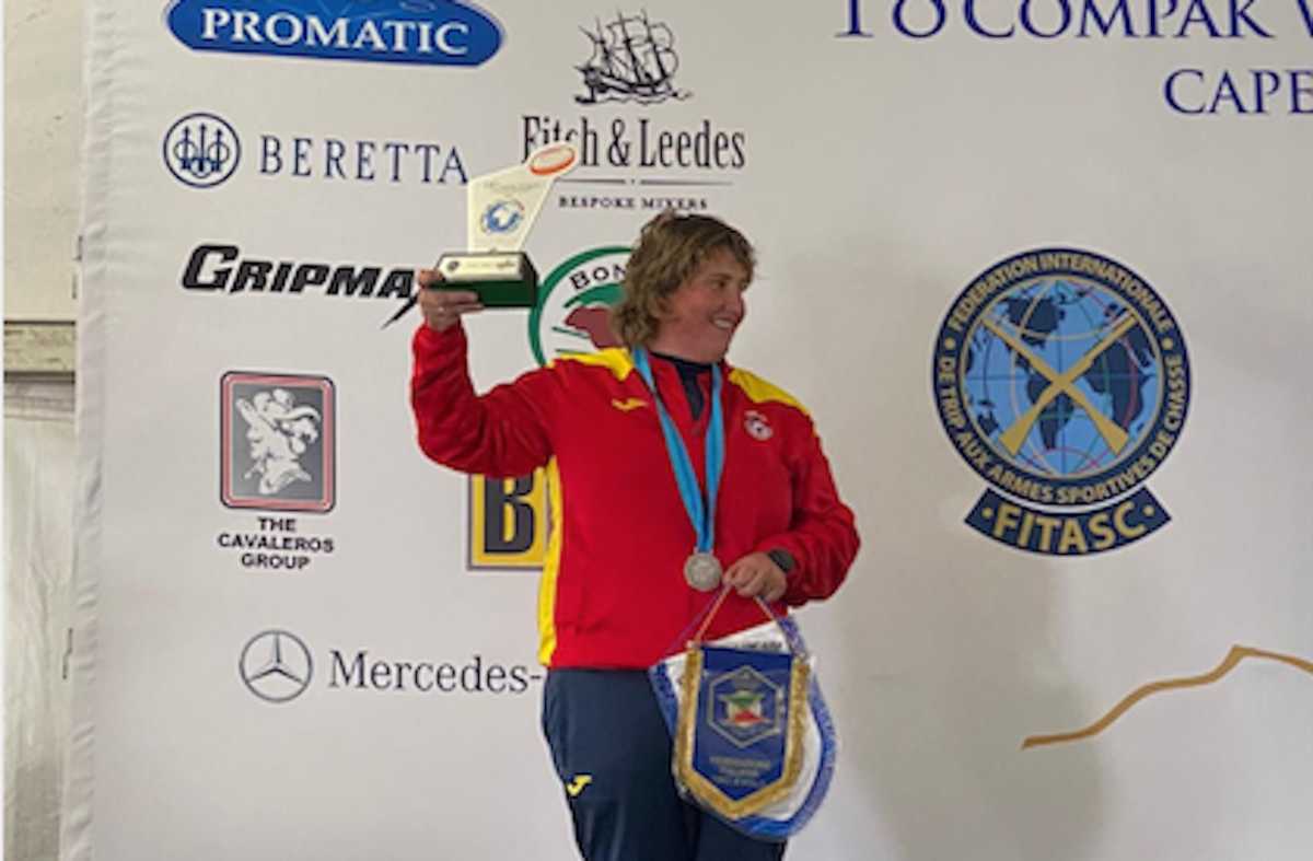 Beatriz Laparra, subcampeona mundial de tiro.