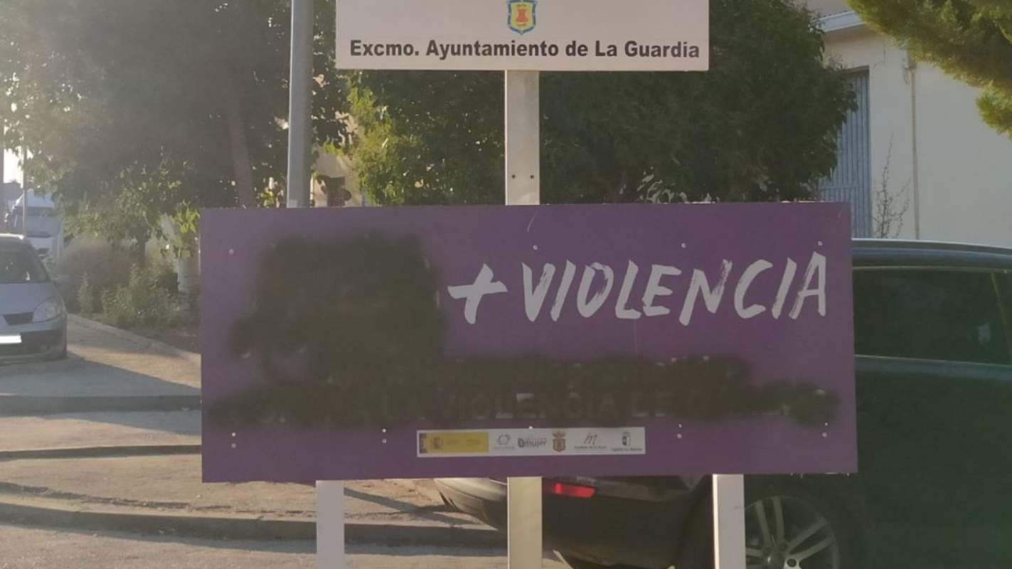 "+ violencia" en vez de "no + violencia".