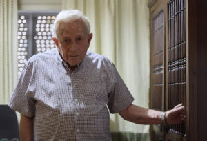 Foto de archivo del sacerdote Aurelio de León. Foto: EFE/Manu Reino.