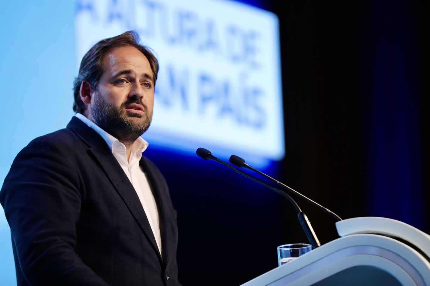 Paco Núñez, en pleno discurso final de la XXV Interparlamentaria del PP.