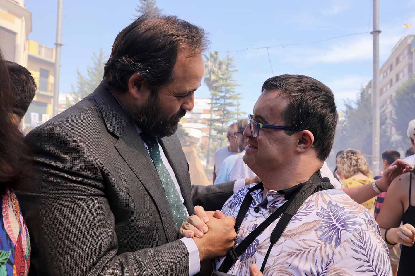 Paco Núñez visitó las fiestas de Caudete (Albacete).