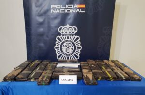 Cocaína incautada por la Policía Nacional en un vehículo que circulaba por Albacete.