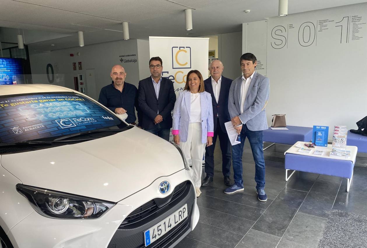 El Ayuntamiento de Albacete y Fecom presentan la nueva campaña "Cambio Ticket X Coche".