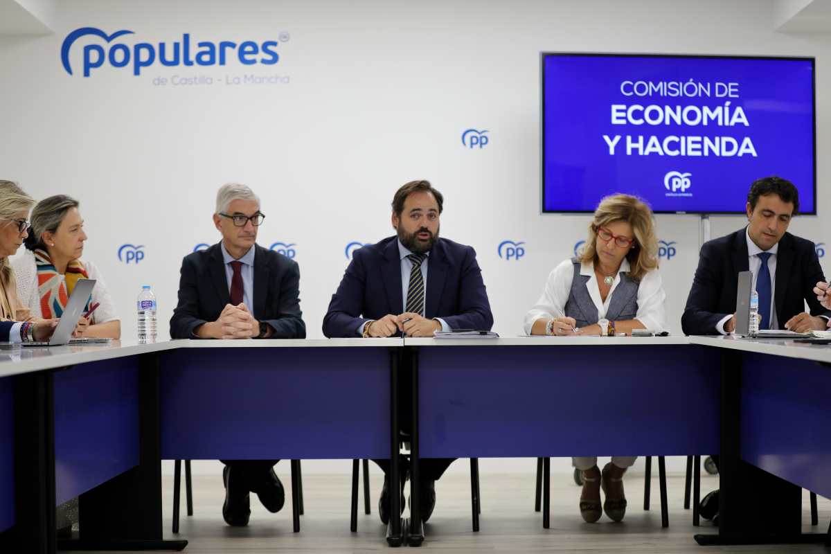 Reunión de la Comisión de Economía y Hacienda del PP.