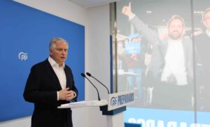 El portavoz del PP de Castilla-La Mancha, Francisco Cañizares.