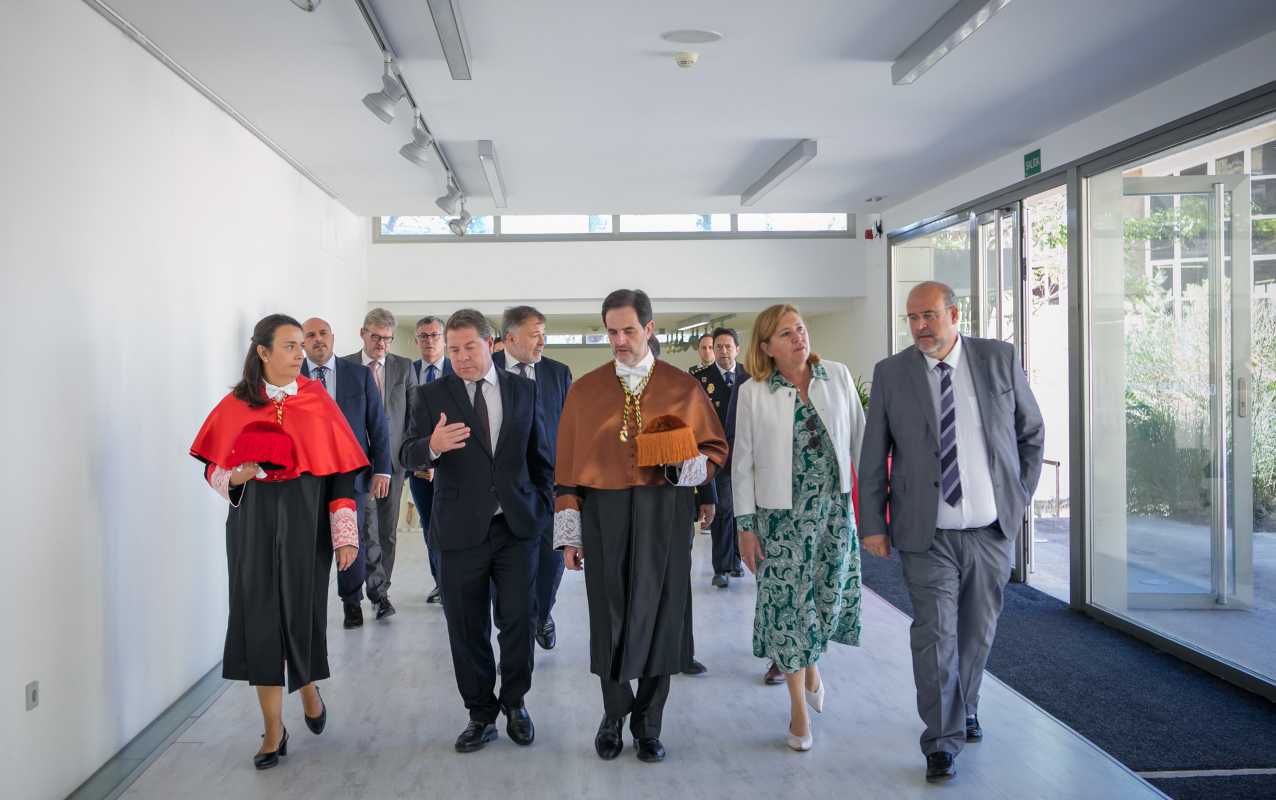 Acto de apertura del curso en la UCLM, celebrado en el campus de Cuenca.