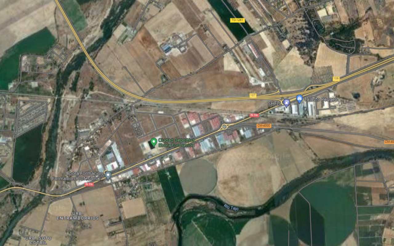 Imagen aérea del polígono El Soto de Cazalegas, que se ubica en la carretera de entrada hacia la ciudad de Talavera.