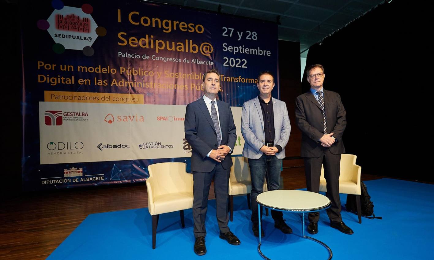 Francisco Tierraseca, Santiago Cabañero y Enrique Sánchez en la inauguración del I Congreso Sedipualba, en Albacete.