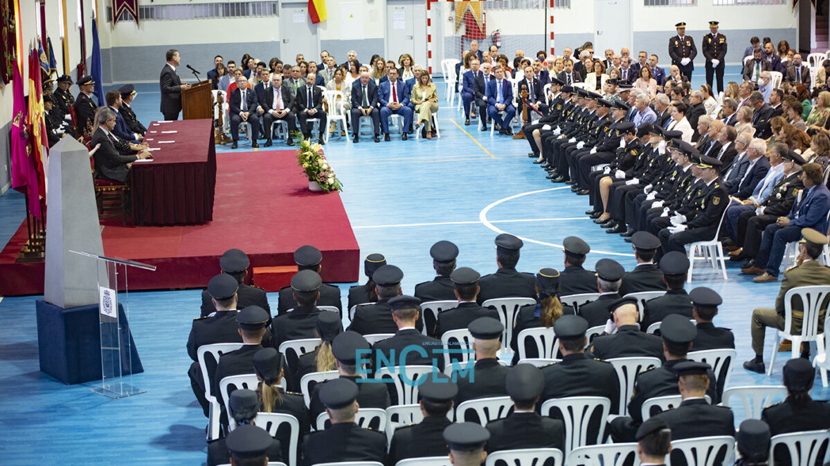 Solemne acto del Día de la Policía Nacional.