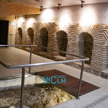 Restos arqueológicos en el SPA del hotel Eugenia de Montijo. Foto: Sara M. Trevejo.
