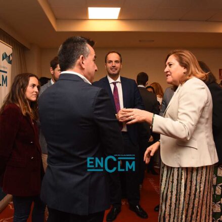 La consejera Rosana García junto a Juan Fernández y el resto de los ponentes de la Jornada, Félix Jordán y Ana Rodríguez.