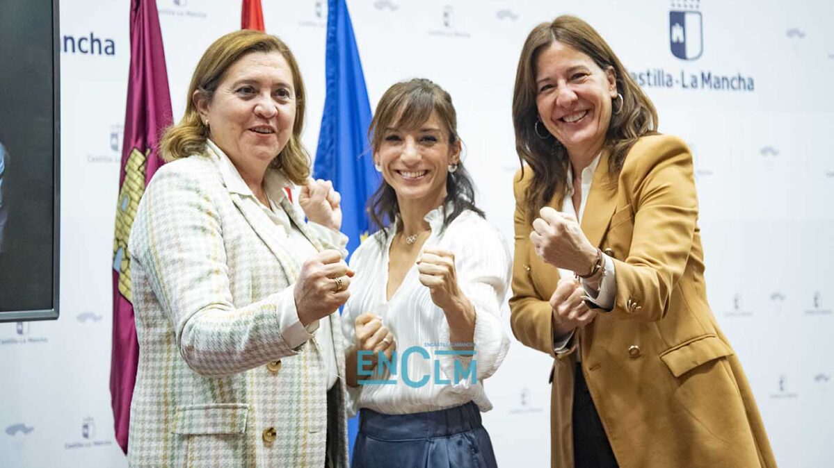 Rosana Rodríguez, Sandra Sánchez y Blanca Fernández, en guardia en pos de la Igualdad en el deporte. Foto: Rebeca Arango.