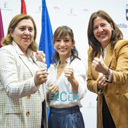 Rosana Rodríguez, Sandra Sánchez y Blanca Fernández, en guardia en pos de la Igualdad en el deporte. Foto: Rebeca Arango.