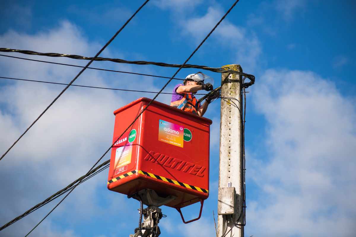 Instalan fibra óptica en dos pedanías de Ciudad Real. Foto: Adamo.