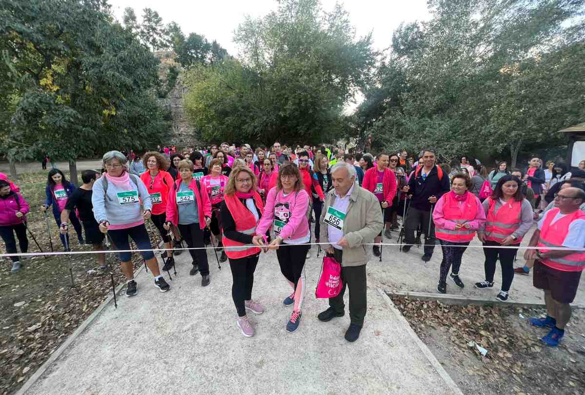 1ª Marcha Nórdica contra el Cáncer de Mama en Toledo.