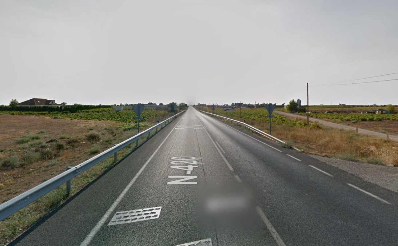 El accidente acabó siendo mortal y se produjo en la CM-420, en el término de Campo de Criptana. Foto: Google Maps.