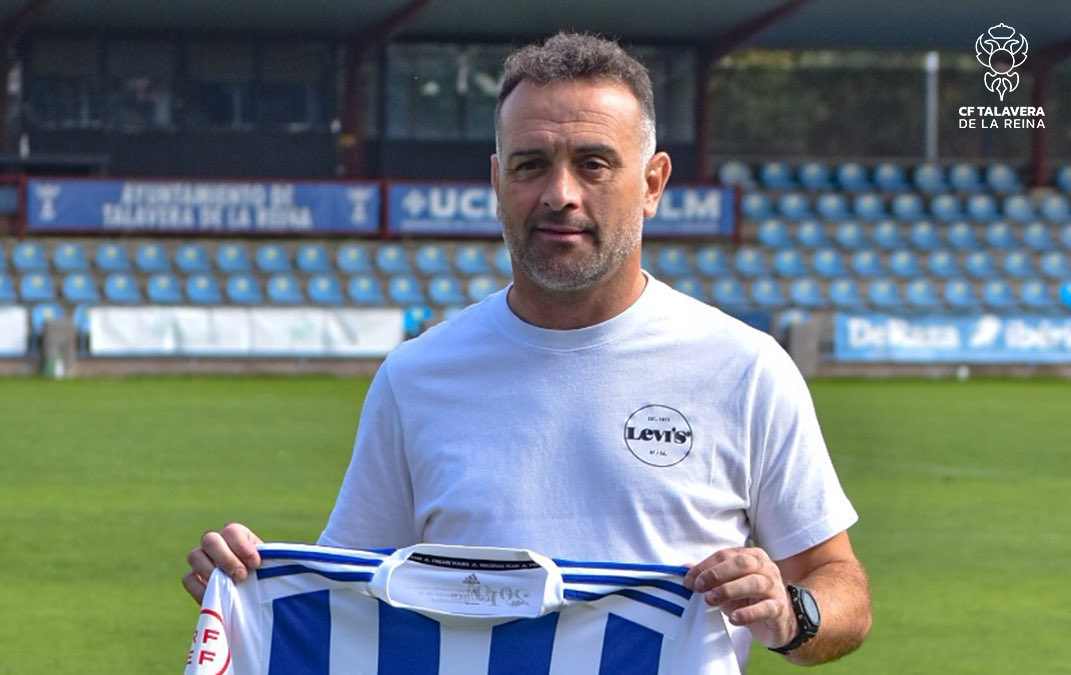 Pedro Díaz, presentado como nuevo entrenador del Talavera. Foto: CF Talavera.