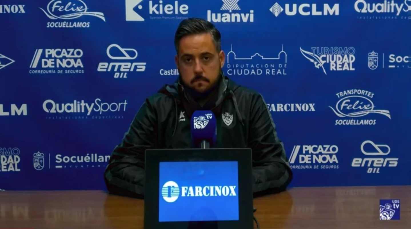 Sergio Campos, en la previa del partido contra el Atlético Paso. Foto: Yugo Socuéllamos.