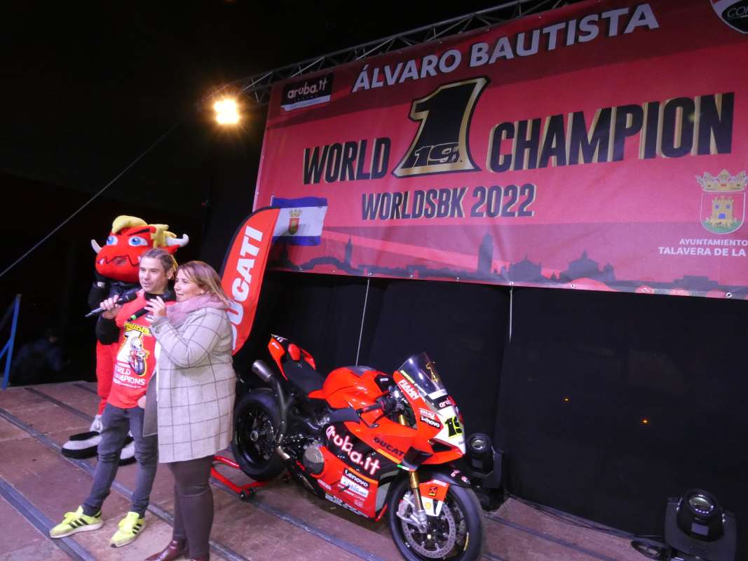 Bautista ya fue campeón mundial en 125cc.