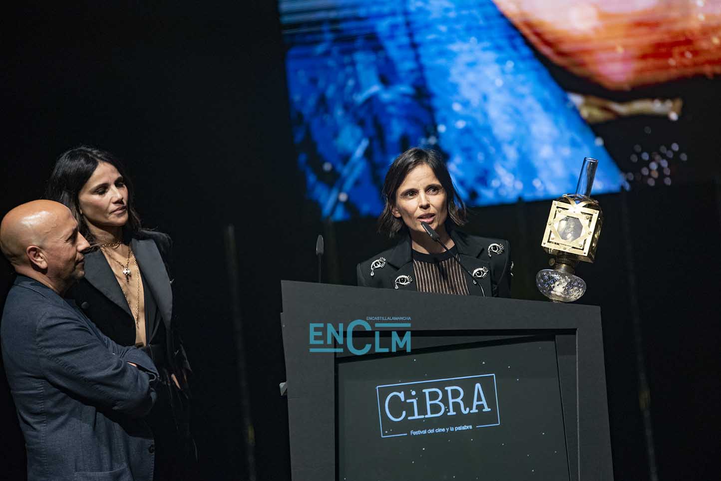 La actriz Elena Anaya recibió el premio "Alice Guy en el cine".