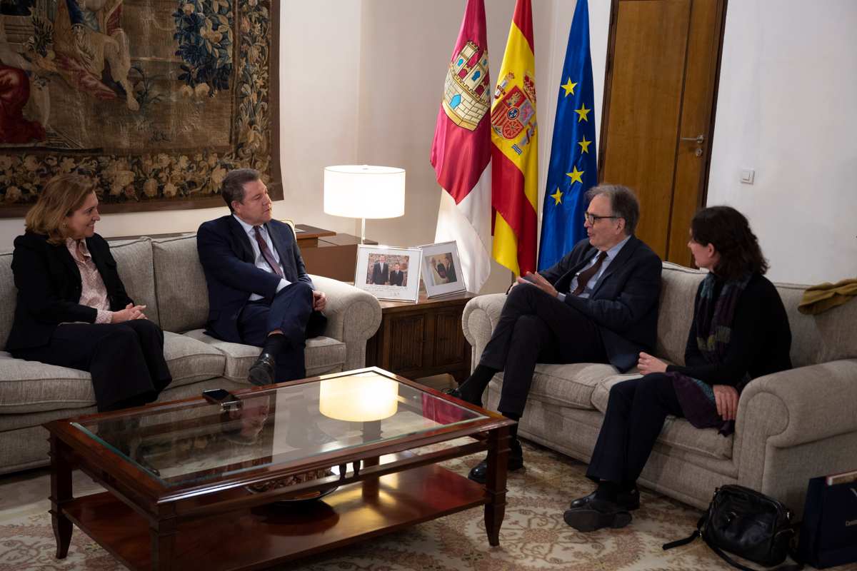 Reunión entre el Gobierno de Castilla-La Mancha y el ministro de Universidades Joan Subirats.