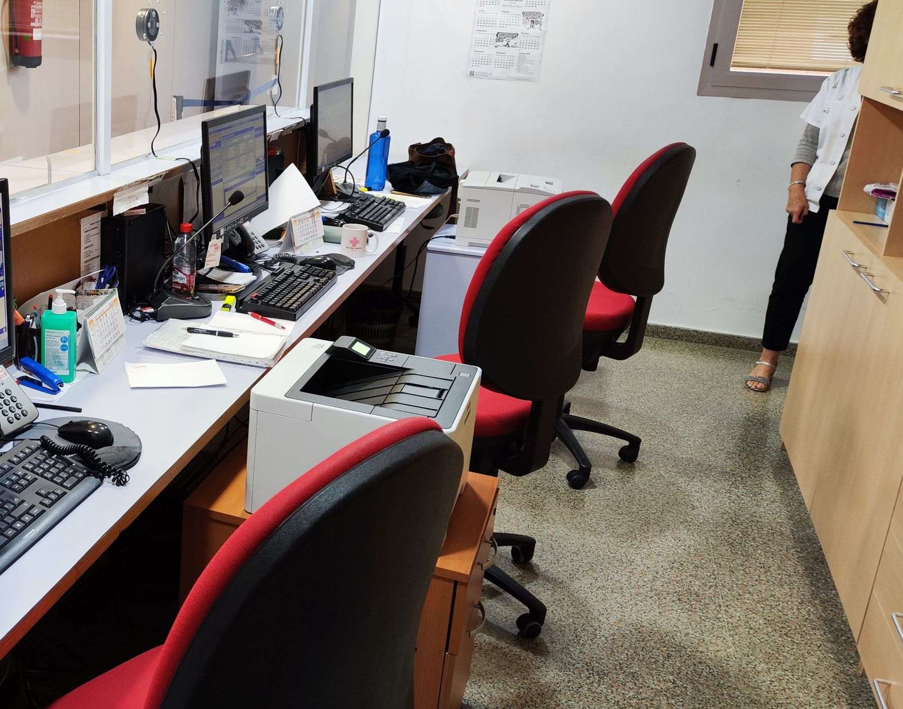 El sindicato denuncia presuntos problemas de ventilación en el personal administrativo del Servicio de Rehabilitación del Hospital de Toledo. Foto: UGT.