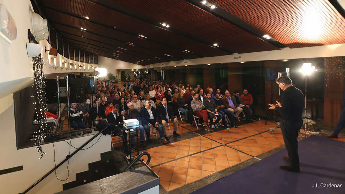 Toni Nadal se dirigió a docentes, chavales…